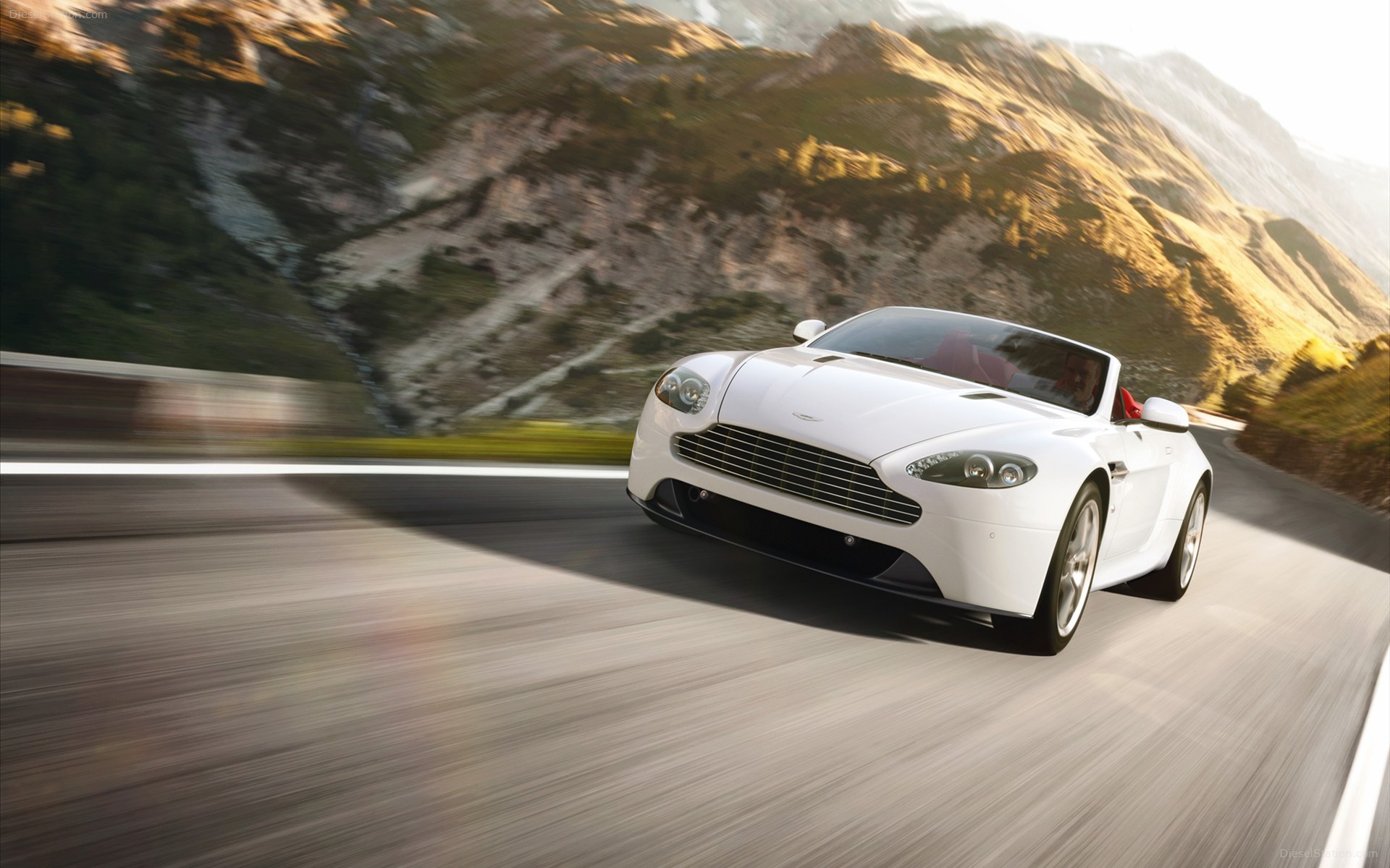 Aston Martin V12 Zagato 2013